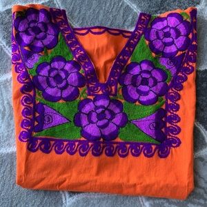 🌺 Mexican Embroidered Blouse🌺